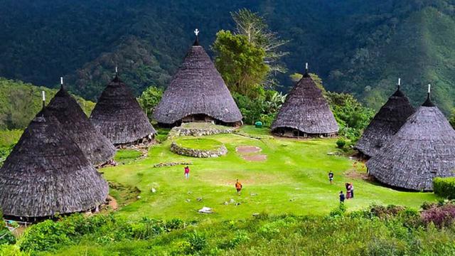 Waerebo Village Tour 2 Days 1 Night 